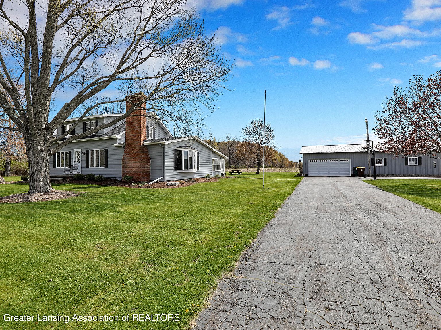 10984 Dimondale Hwy, Dimondale, MI 48821 Zillow