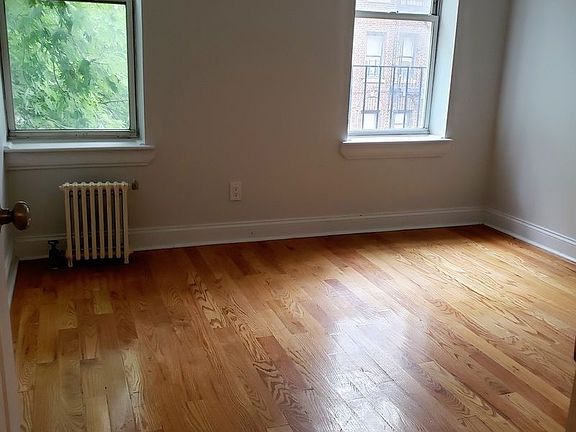 3rd image of 504 W 167th St #2R