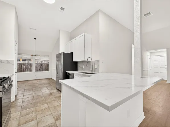 2927 Walnut Springs Dr, Katy, TX 77449