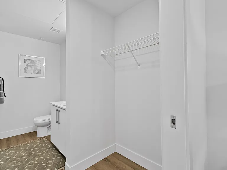 5100 50th Ave — Photo 36