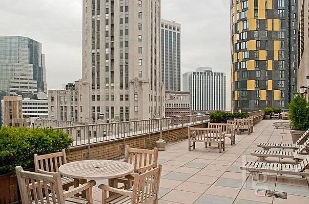 Rented by Hecht Group | media 22