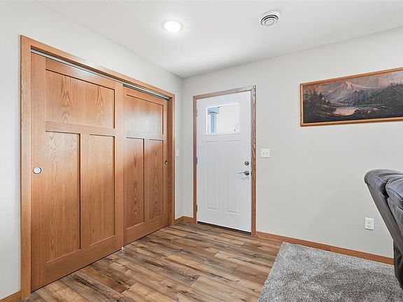 2nd image of 610 SE 1st St