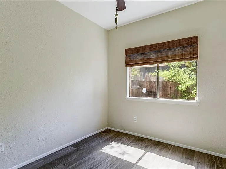 4406 Avenue A #3 — Photo 15