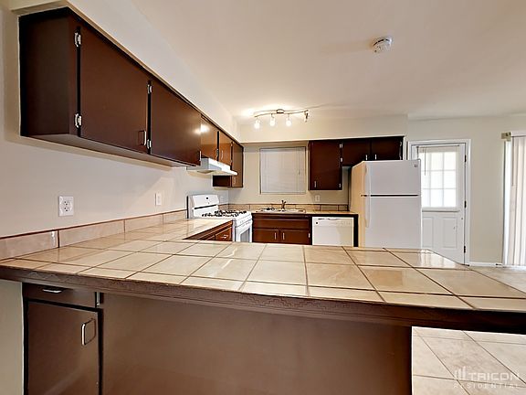 4th image of 3749 W Butler Dr