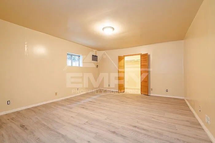 1125 S Evergreen Ave — Photo 8