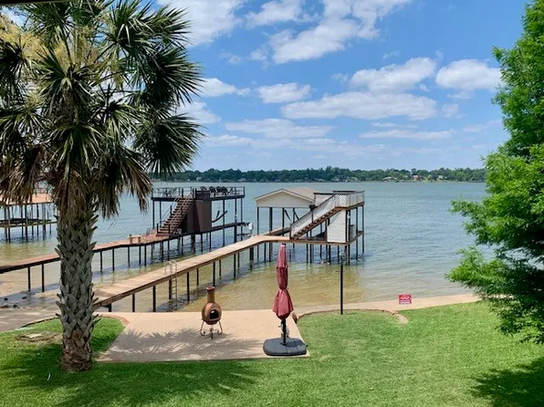 201 Oak Acres Dr N, Malakoff, TX 75148