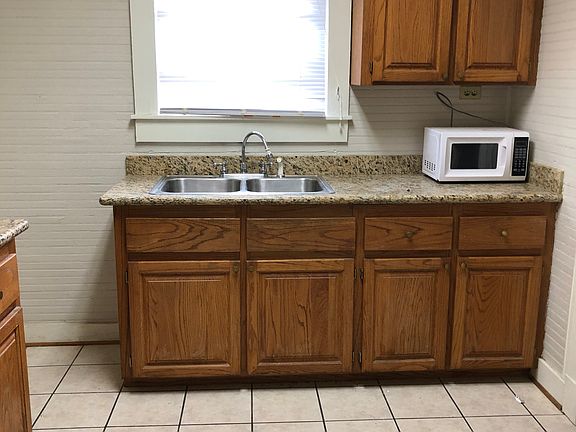 3rd image of 710 McCulla St