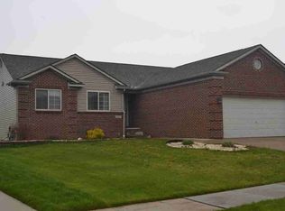 9095 Newport Creek Rd, Newport, MI 48166