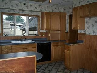 2nd image of 351 Baltimore Ave