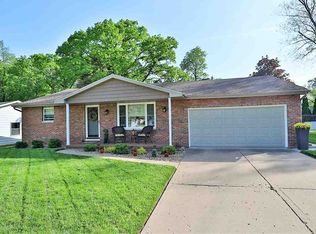 12149 N Whispering Woods Dr, Dunlap, IL 61525