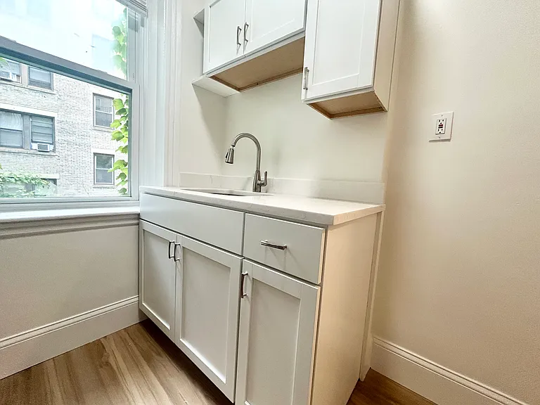 1450B Commonwealth Ave — Photo 2