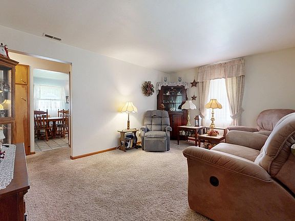4th image of 497 Allison Ave
