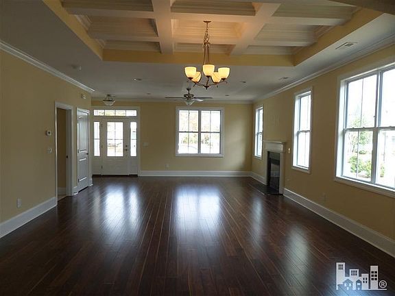 5th image of 4210 Pine Hollow Dr