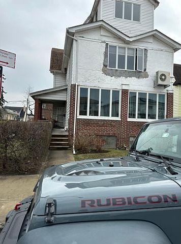 1st image of 3820 Laurel Ave