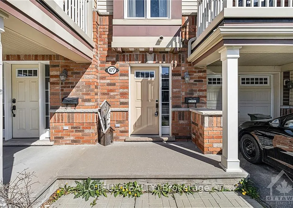 477 Meadowhawk Cres