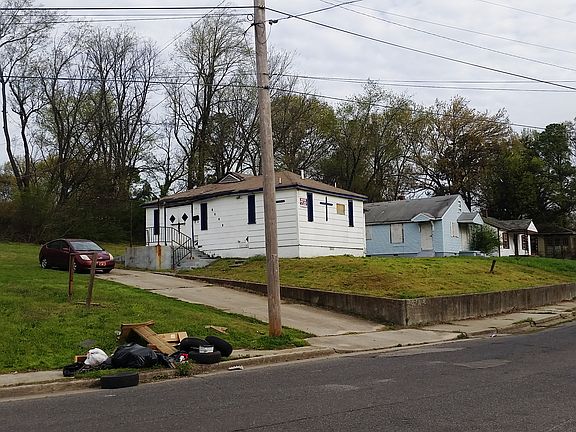 3rd image of 1583 Havana St