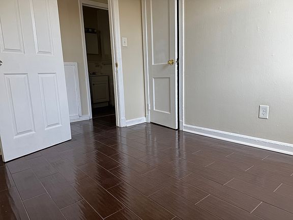 5th image of 2833 28th St SE APT 4