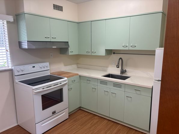 363 Everett Ave #363