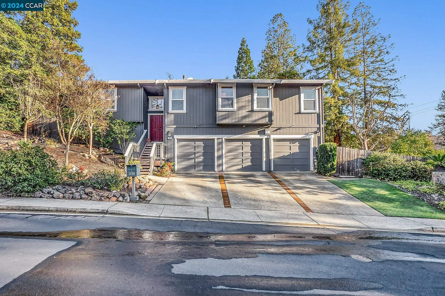 185 Donaleen Ct photo 1