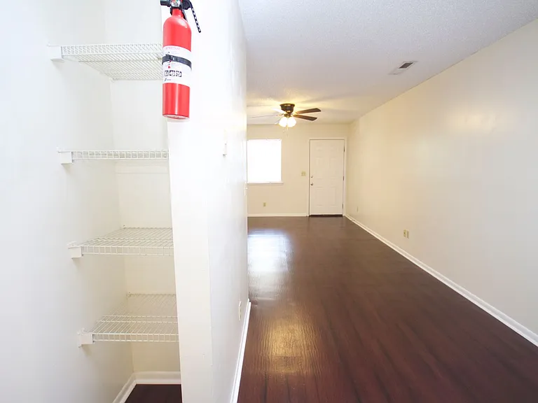 105 Bearwood Dr — Photo 5