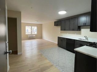 172 6th St #303, Passaic, NJ 07055