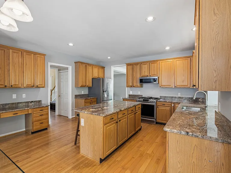 307 Winterthur Ln — Photo 22