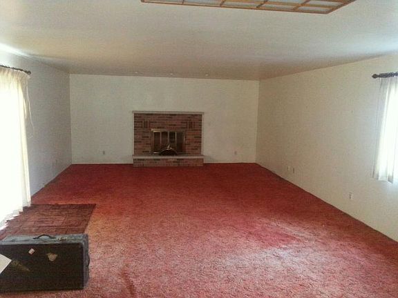 5th image of 7185 Huron Ave