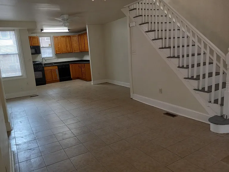 4772 Loring St — Photo 16