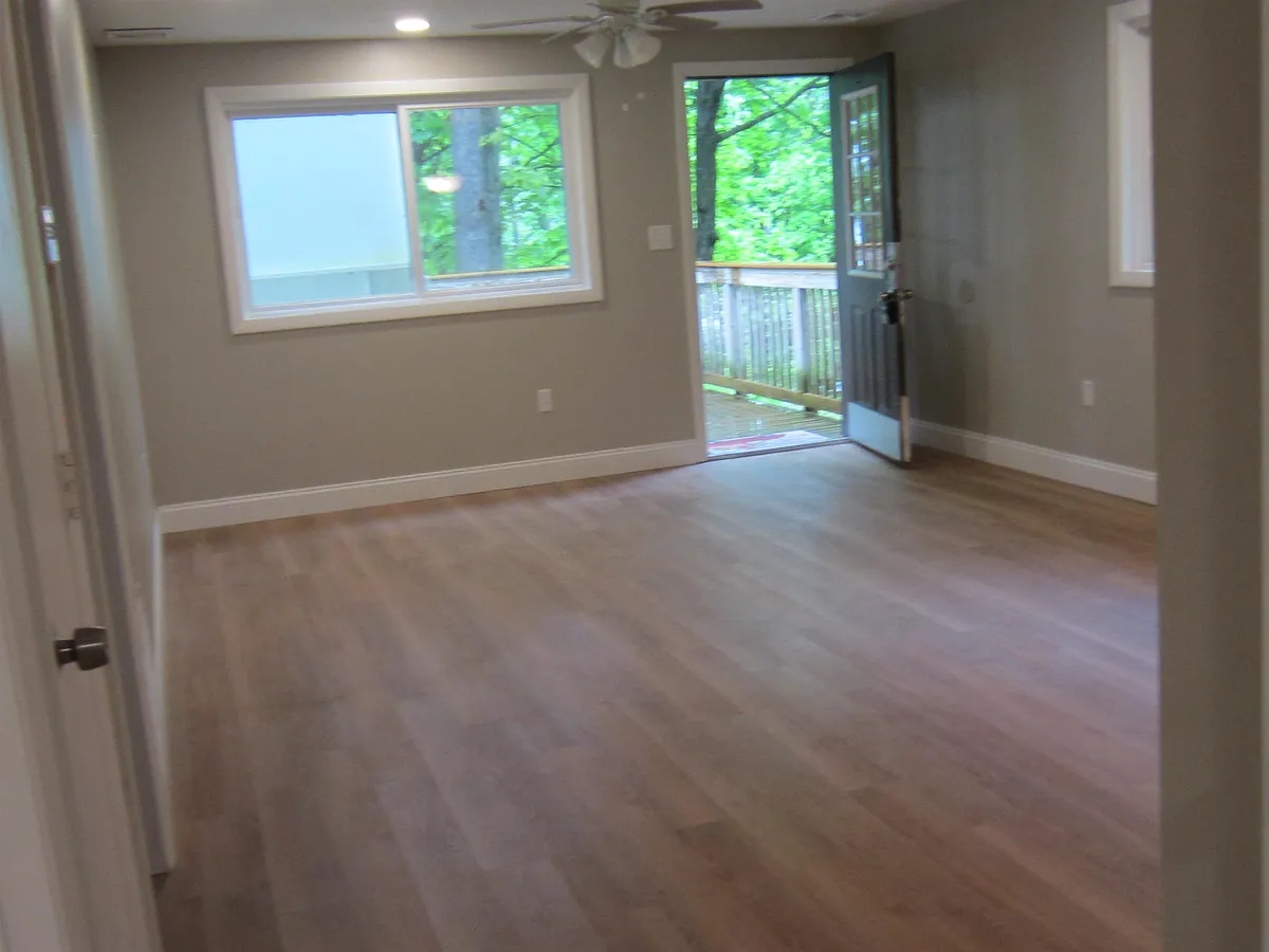Building Photo - 174 Pattee Hill Rd #2