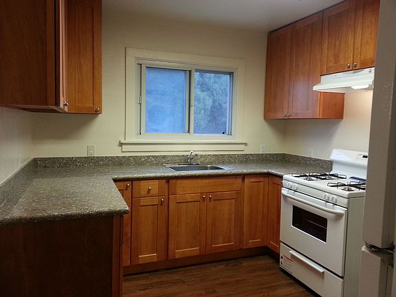 Remodeled Kitchen w/New Maple Cabinets and Granite Counters