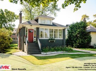 299 Herrick Rd, Riverside, IL 60546