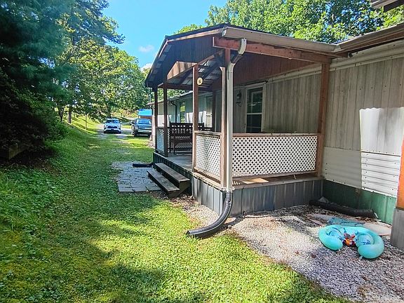 5th image of 183-183 Shoemaker Ln