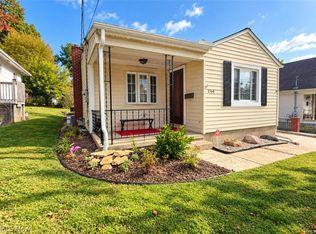 1364 Youll St, Niles, OH 44446