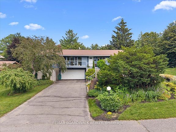 3rd image of 15 Selwyn Cres
