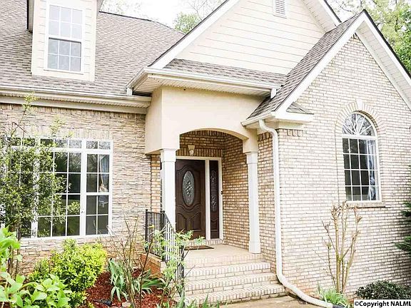 3rd image of 101 Millsford Dr