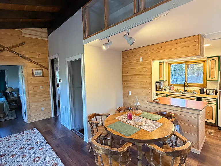 550 Peak View Dr — Photo 11