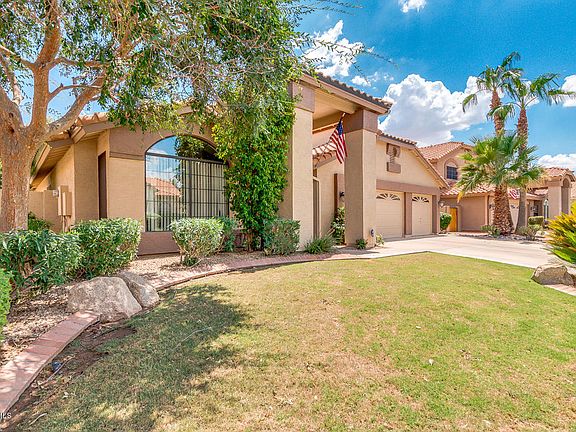 2nd image of 955 W Iris Dr