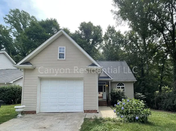 924 Mar Don Hills Cir, Winston Salem, NC 27104