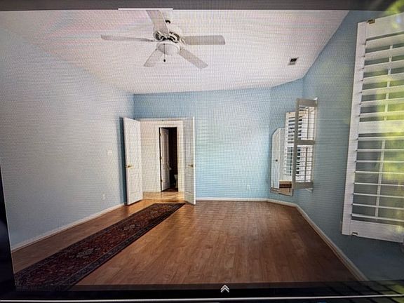 3rd image of 959 Nicklaus Dr
