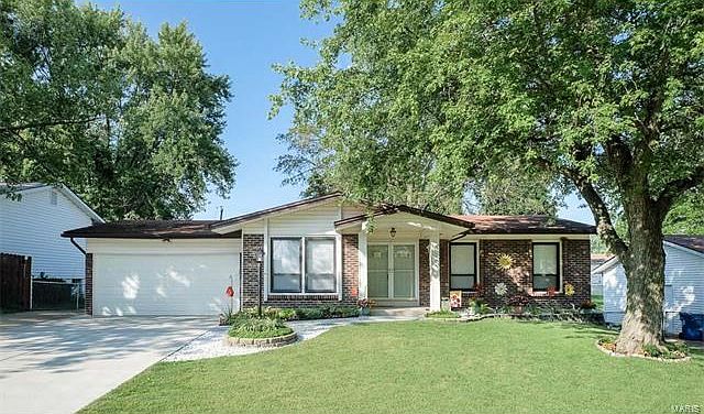1st image of 2328 La Cuesta Dr
