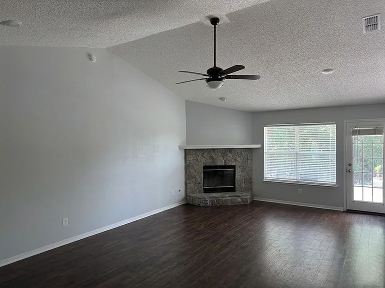4786 Mountain Breeze Ct S — Photo 7