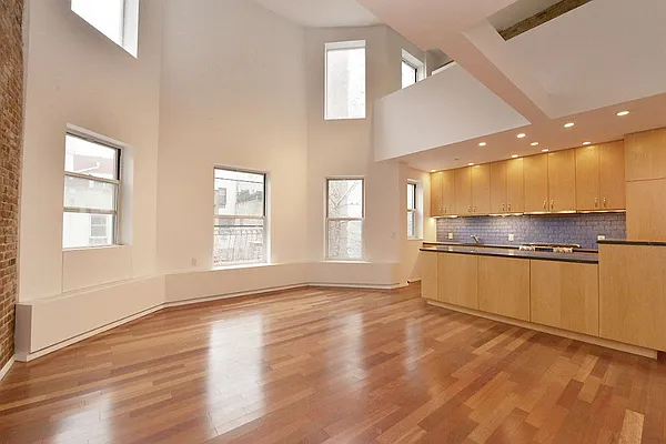 Rented by Aventana | media 54