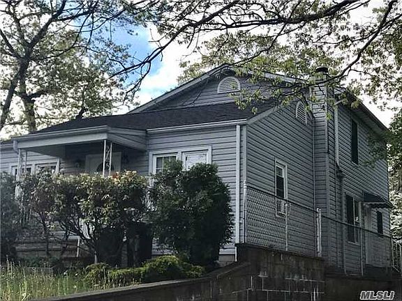 2nd image of 9 Cedar Oaks Ave