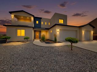 86 Rancho Pequenos Way NW, Albuquerque, NM 87107