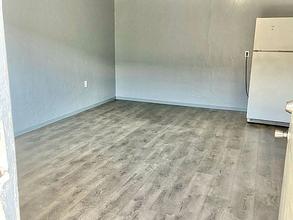 4th image of 1065 W Marina Dr #100