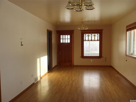 5th image of 52 2nd AVENUE NE