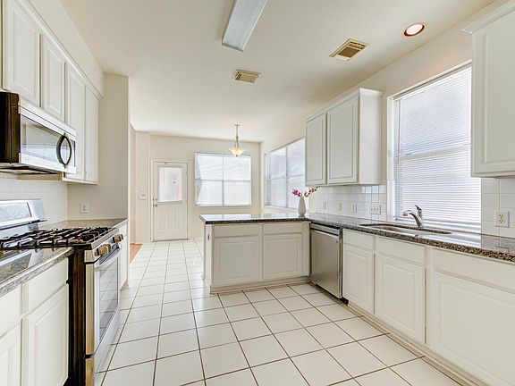 5th image of 4707 Plantation Colony Dr
