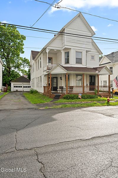 2nd image of 16 Lincoln Avenue