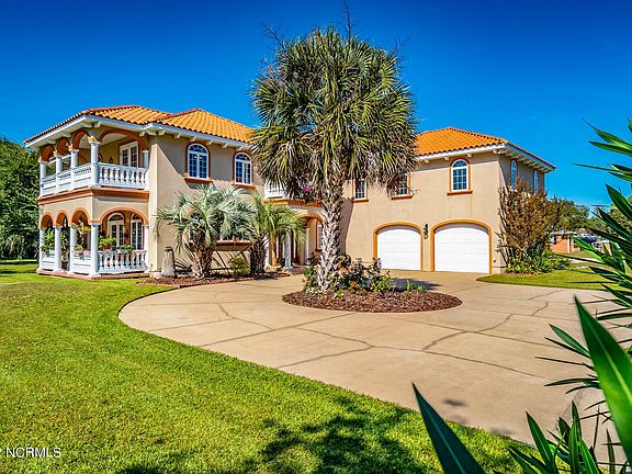 2nd image of 120 Gull Harbor Drive