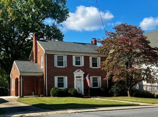 132 N Main St, Chatham, VA 24531